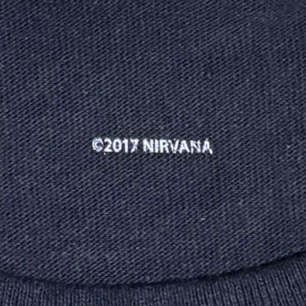 0aba94ff NIRVANA ลาย IN UTERO (SQUARE)